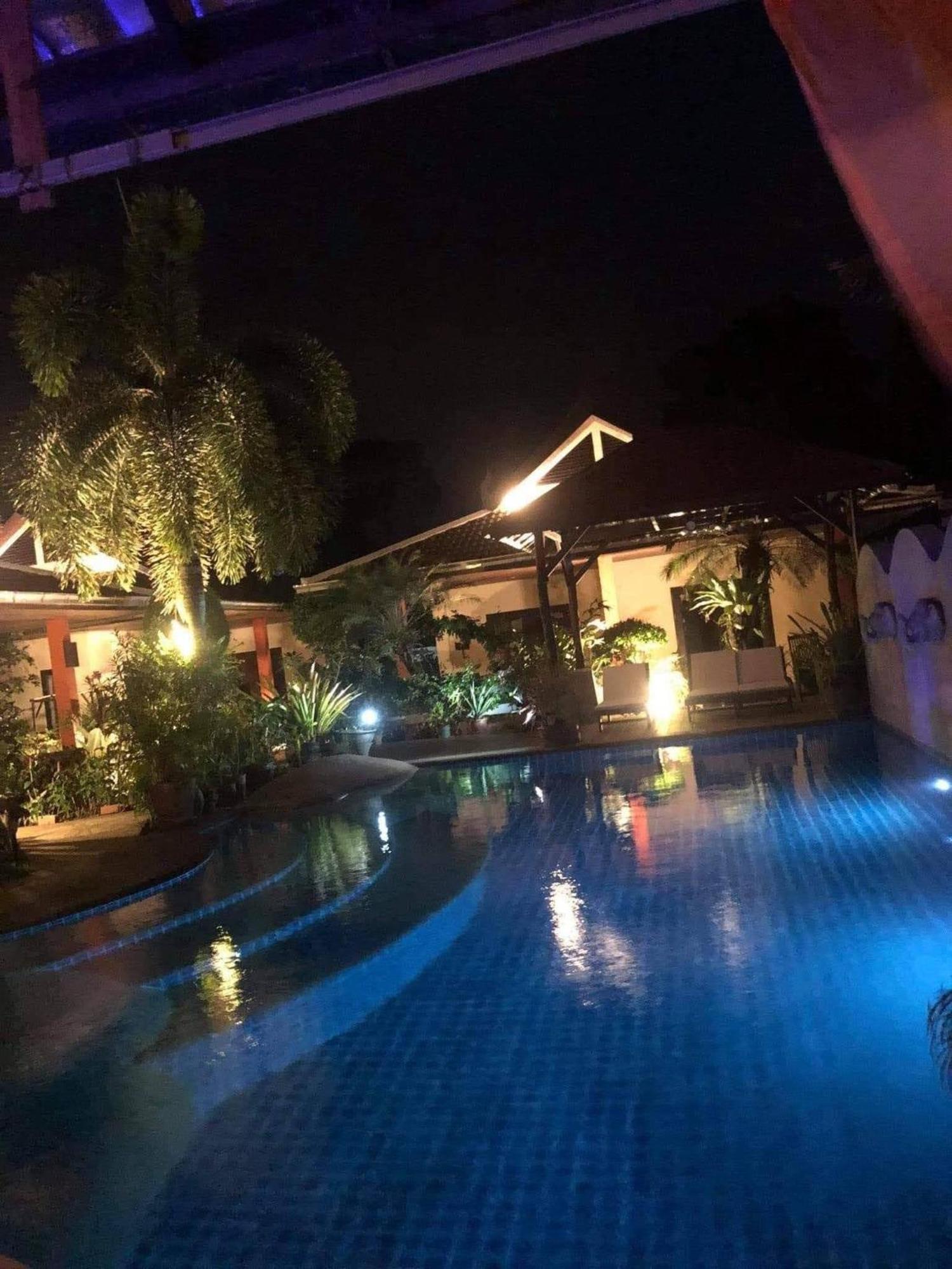 Baan Tropicana メナムビーチ エクステリア 写真
